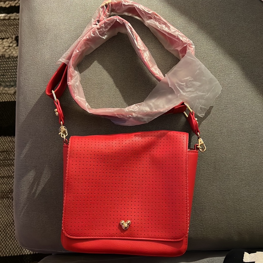 Red Disney crossbody Disney pin fading purse! NEW!